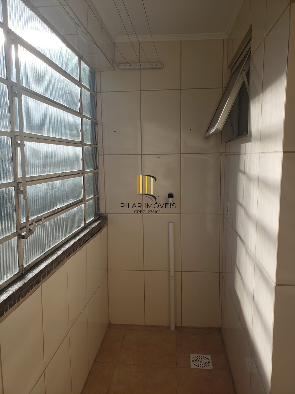 Apartamento 1 quarto, reformado e piscina no bairro Partenon