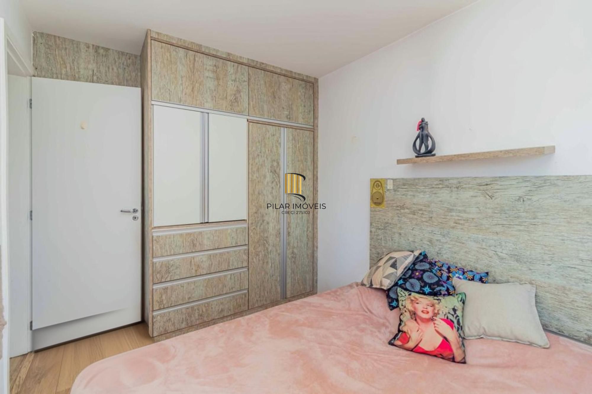 Apartamento com 3 quartos, elevador, sacada e 1 vaga Sarandi.