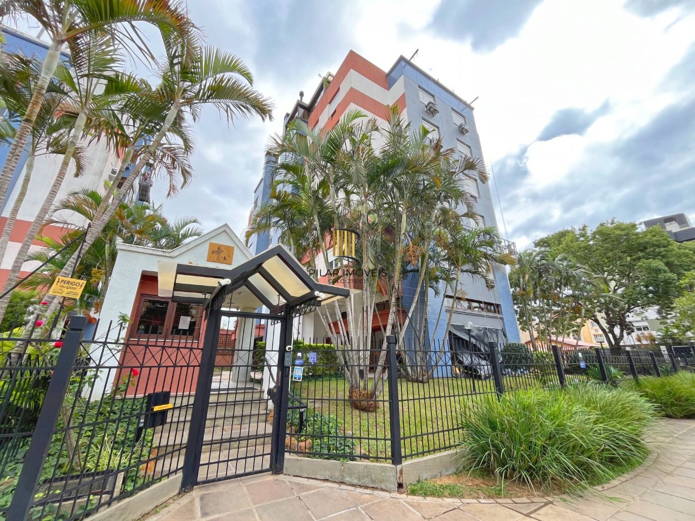 Apartamento com 3 Quartos, 1 suite e 1 vaga à Venda no bairro Tristeza. - Pilar Imóveis