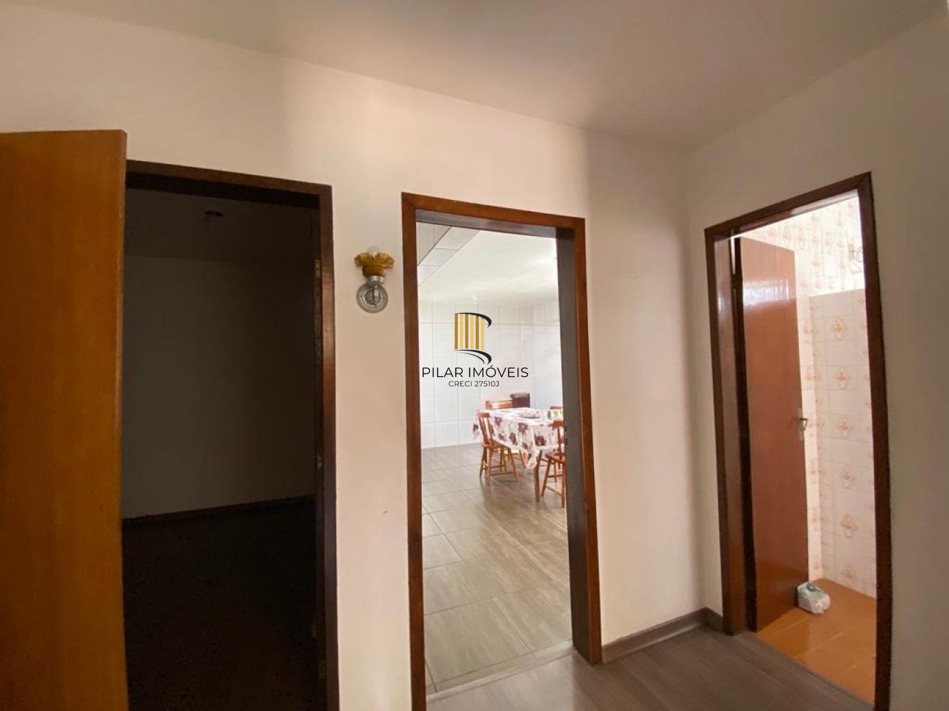 Casa com 2 quartos e 3 vagas no bairro Nossa Senhora das Graças