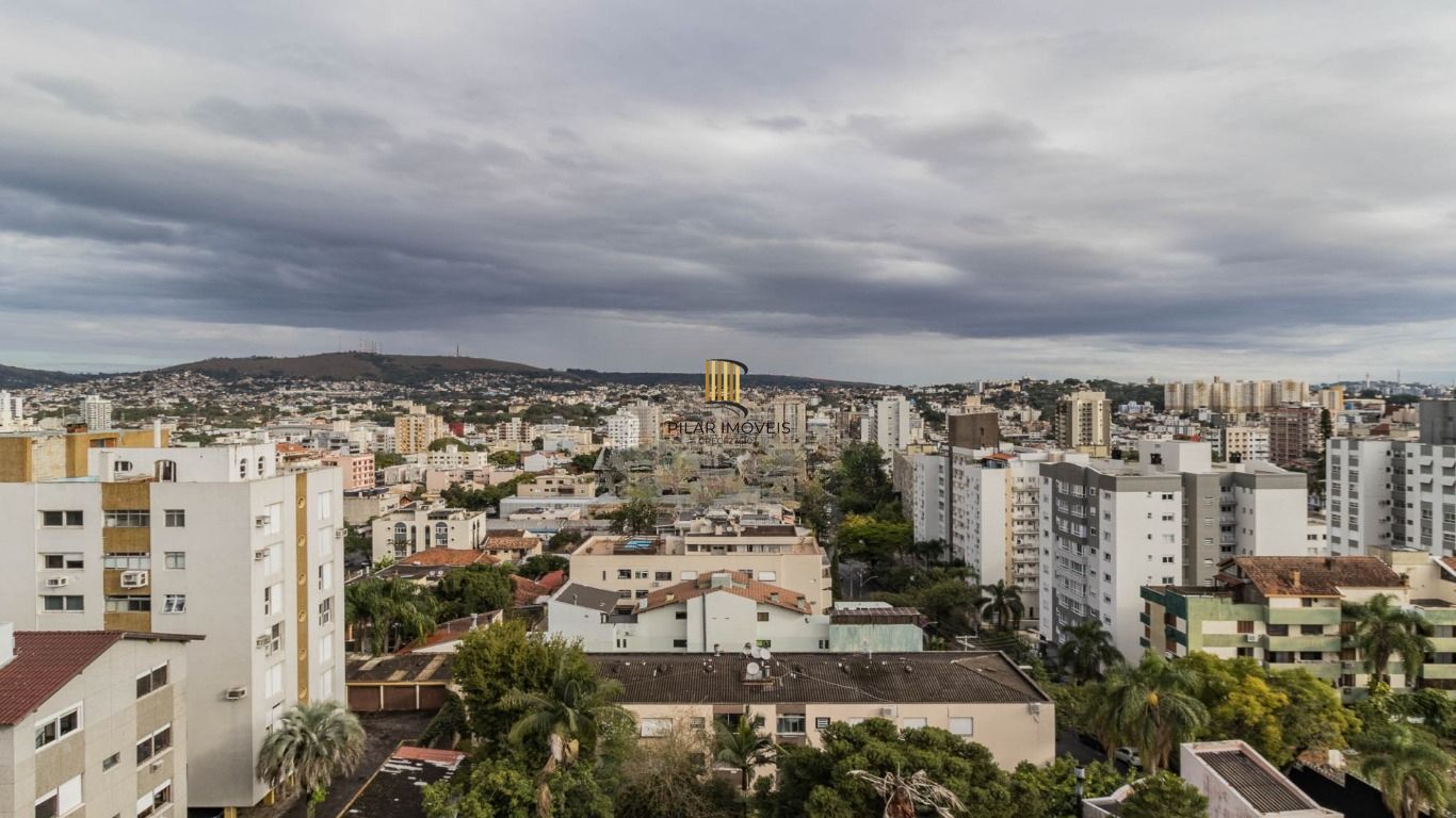 Apartamento com 3 quartos, 1 suíte, à venda no bairro Petrópolis