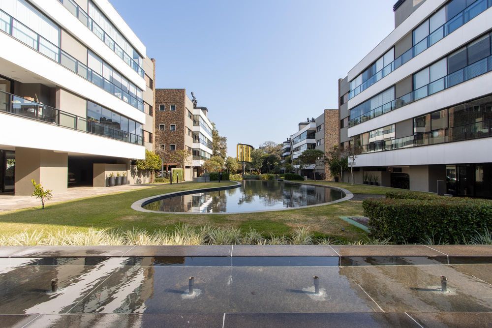 Apartamento semi mobiliado de 3 dormitórios no bairro Pedra Redonda