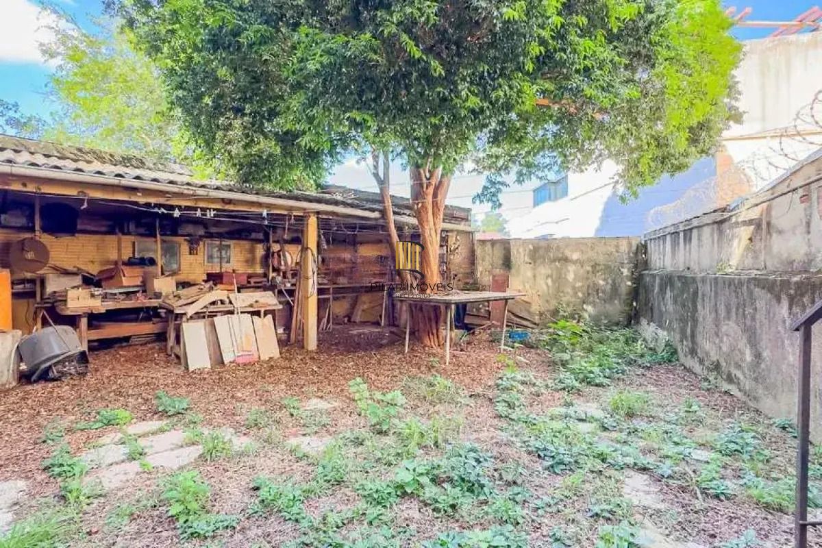 Casa ampla na Vila Ipiranga com 340 m², 4 dormitórios e potencial comercial