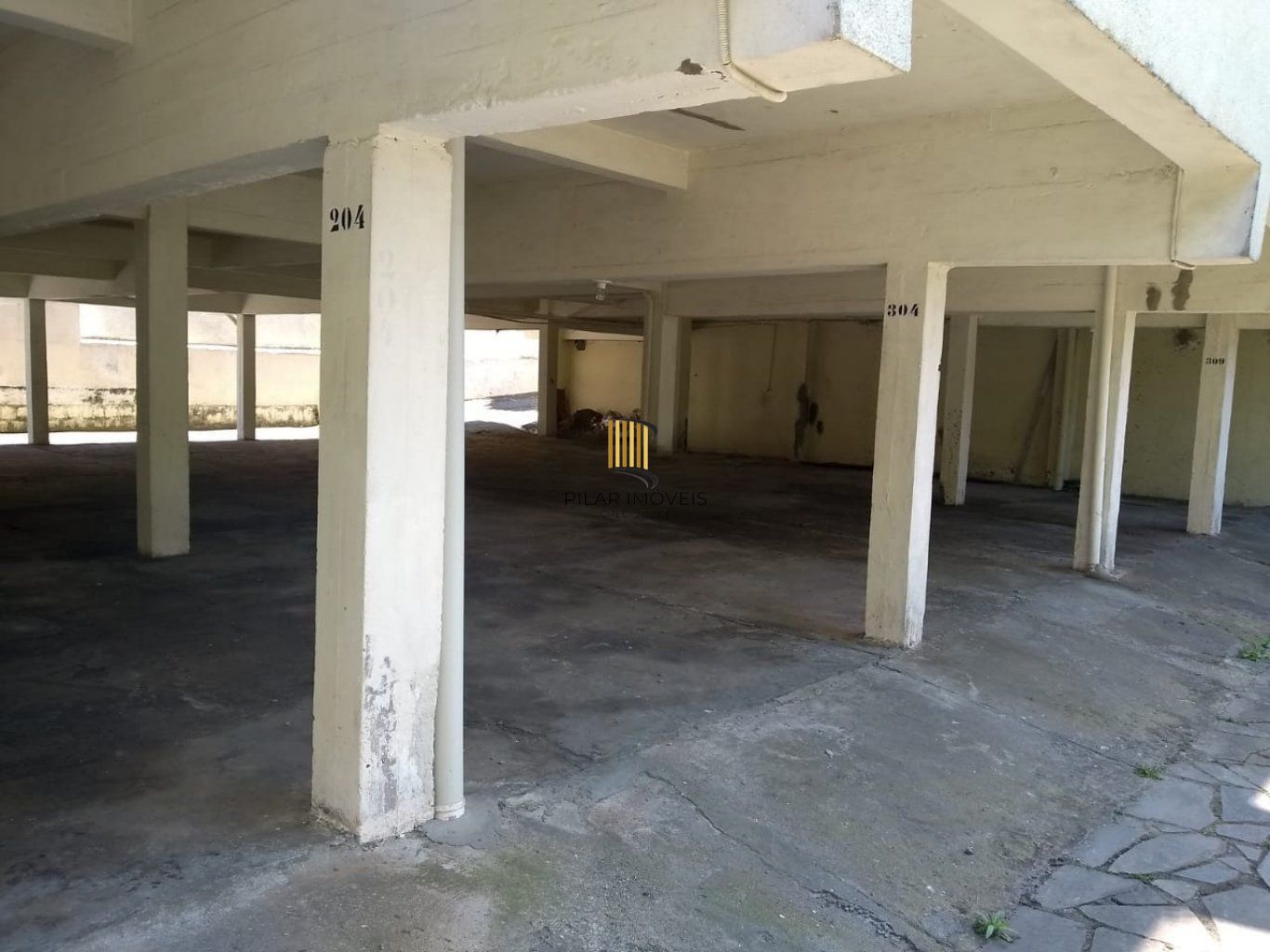 Apartamento de 1 dormitório no bairro Glória