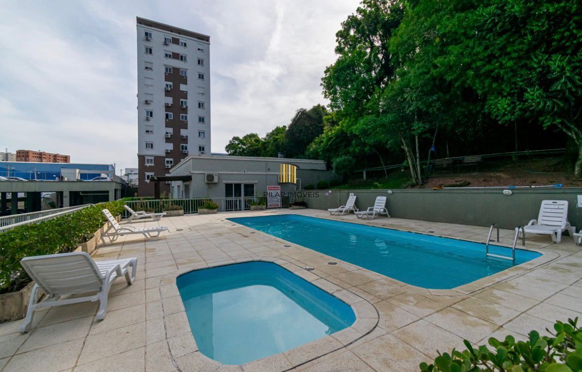 Apartamento com 2 quartos, semi mobiliado, piscina e portaria 24 hr em Gravataí