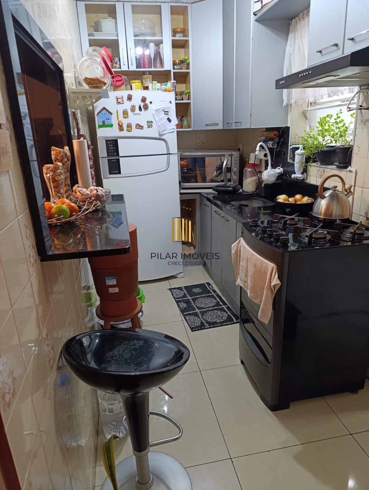 Apartamento semi mobiliado de 1 dormitório bairro Sarandi