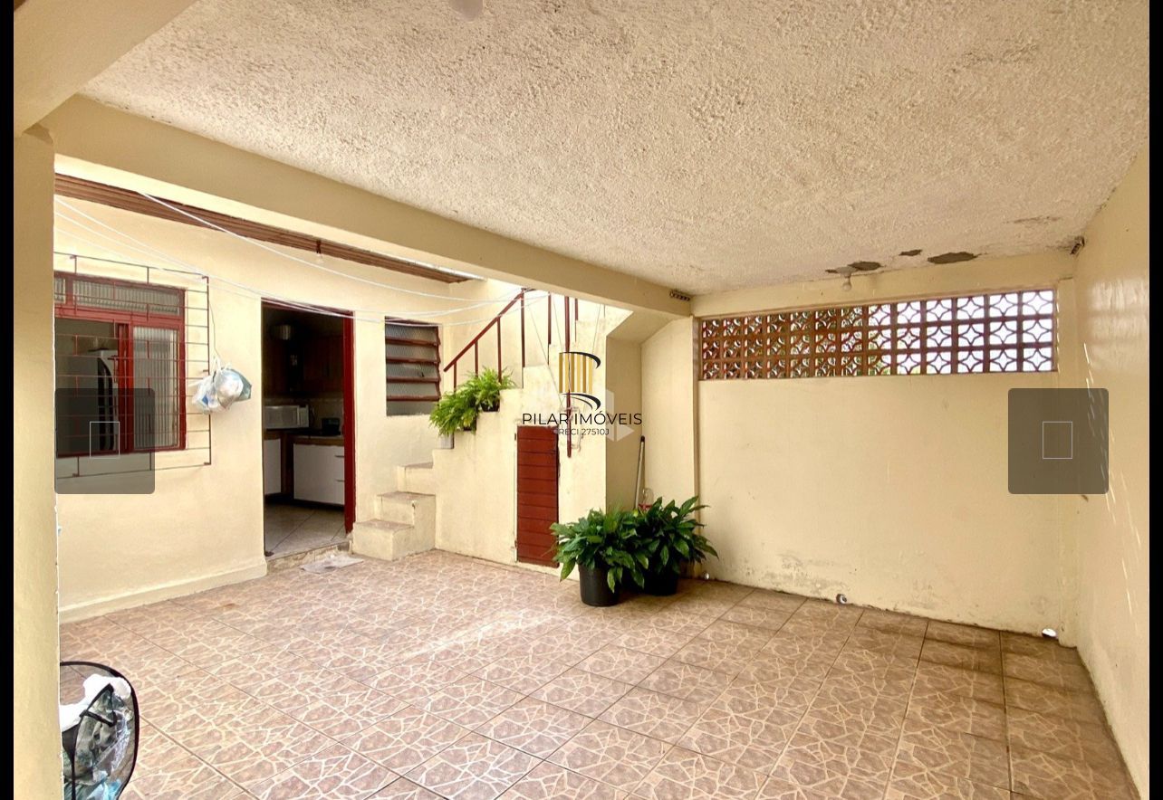 Casa Sobrado à venda com 3 dormitórios! no Morro Santana