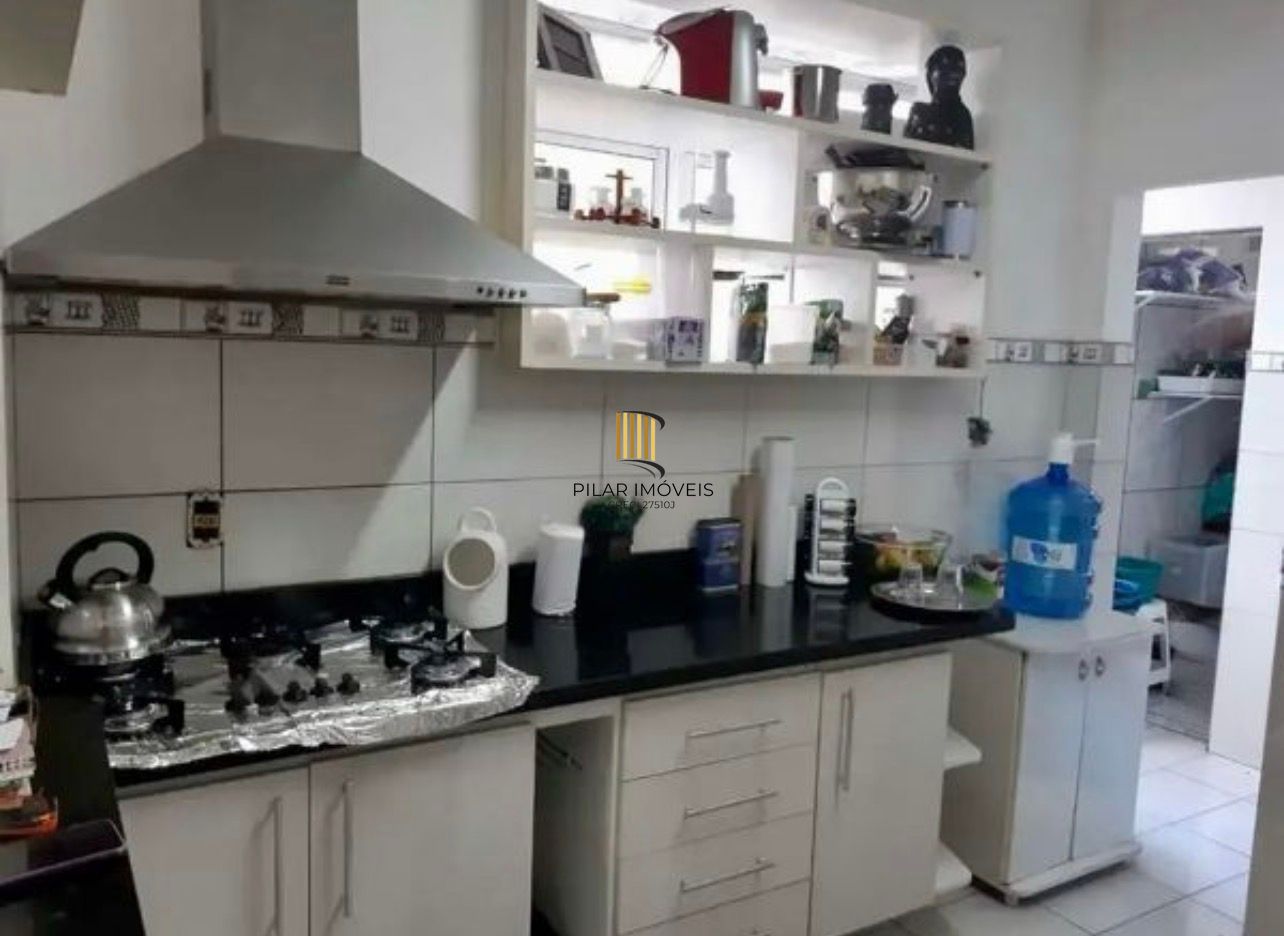 Apartamento à venda de 3 dormitórios, sacada e com 2 vagas no Bairro Rio Branco
