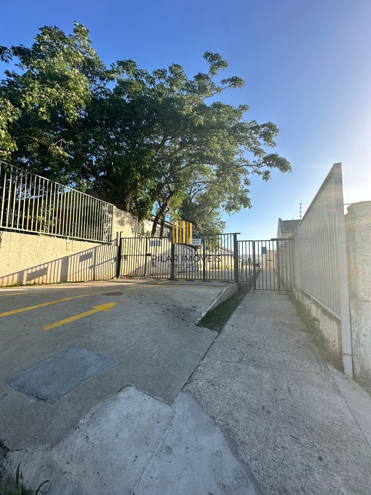 Apartamento 2 dormitórios com 1 vaga Bairro Rubem Berta Porto Alegre