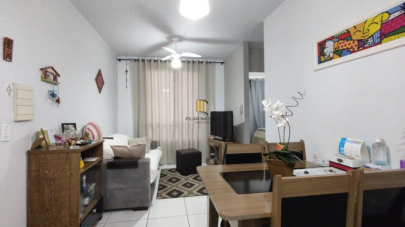 Apartamento de 2 dormitórios e 1 vaga de garagem em Canoas.