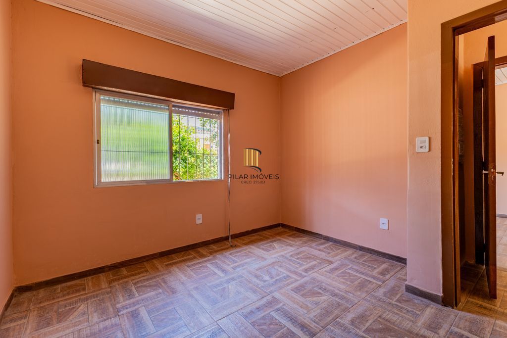 Casa com 3 Quartos e 2 vagas no Bairro Morro Santana