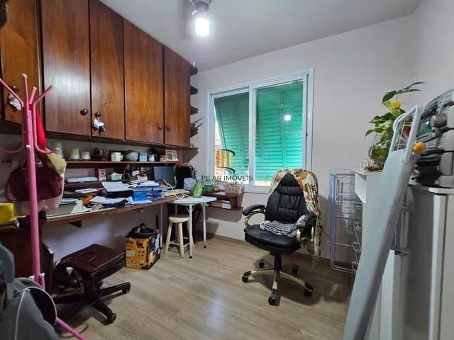 Apartamento de 3 dormitórios no Bairro Passo da Pedras Porto Alegre.