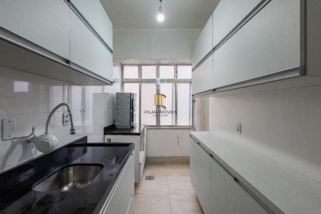 Apartamento à venda com 3 quartos 105m² no Bairro Petrópolis