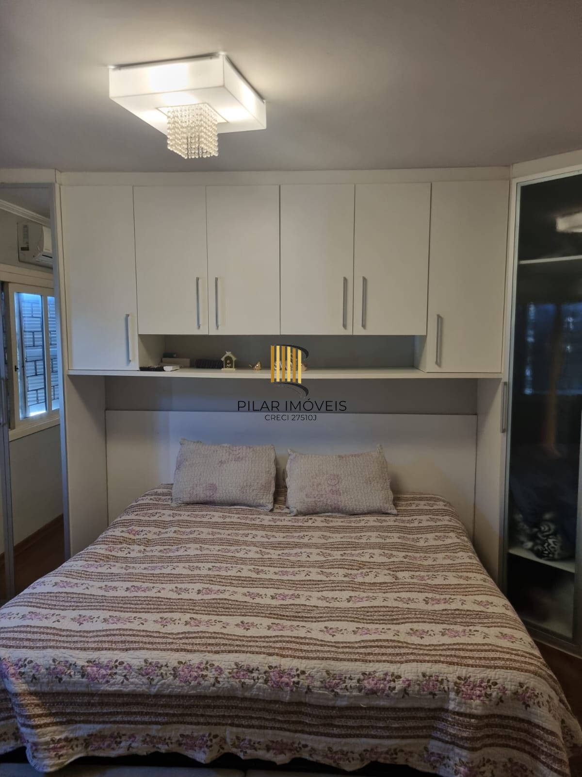 Apartamento térreo semi mobiliado de 3 dormitórios no bairro Cristal