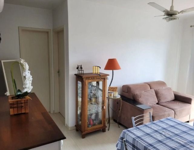 Apartamento de 1 dormitório com sacada no Bairro Passo Da Areia