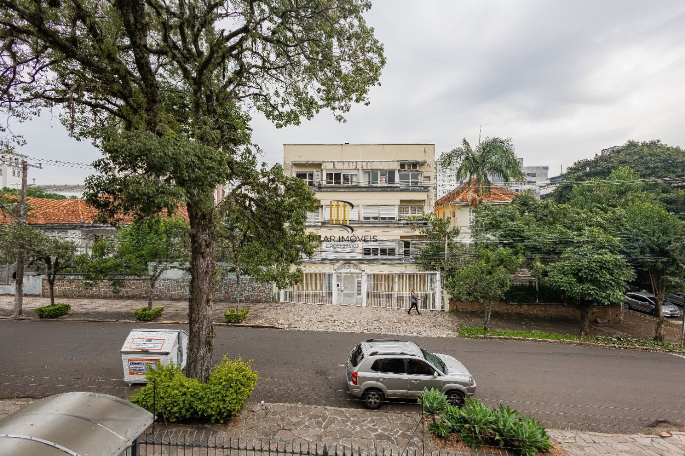 Apartamento à venda com 3 quartos 105m² no Bairro Petrópolis