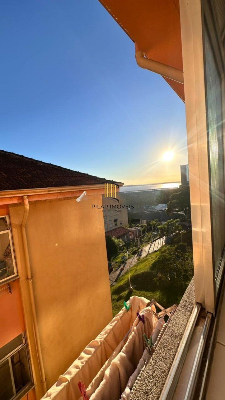 Apartamento com 2 quarto, 51m², 1 vaga à venda no bairro Cristal, Porto Alegre.