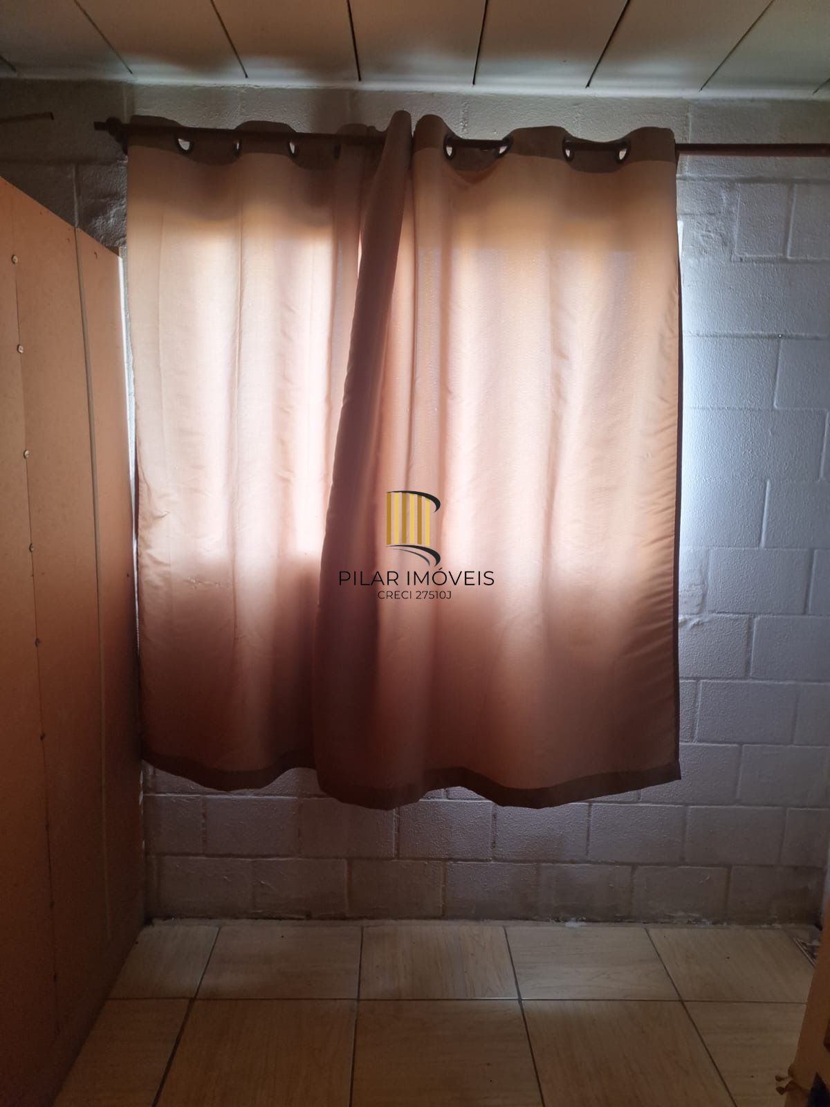 Apartamento 2 dormitórios 1 vaga de garagem no Bairro Maria Regina Alvorada