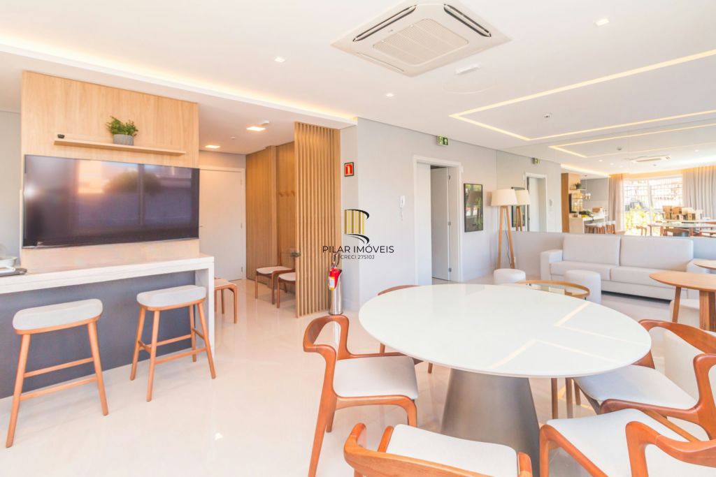 Apartamento com Elevador, Piscina, 1 Quarto no Bairro Partenon.