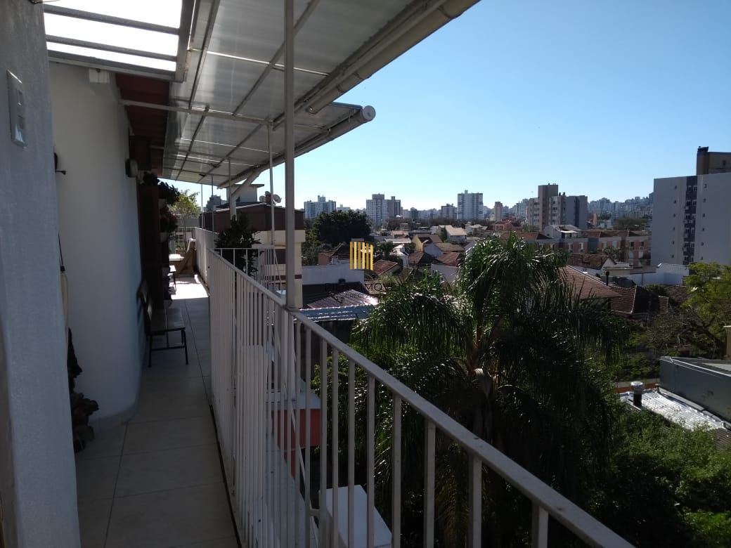Cobertura com 3 dormitórios no Bairro Partenon