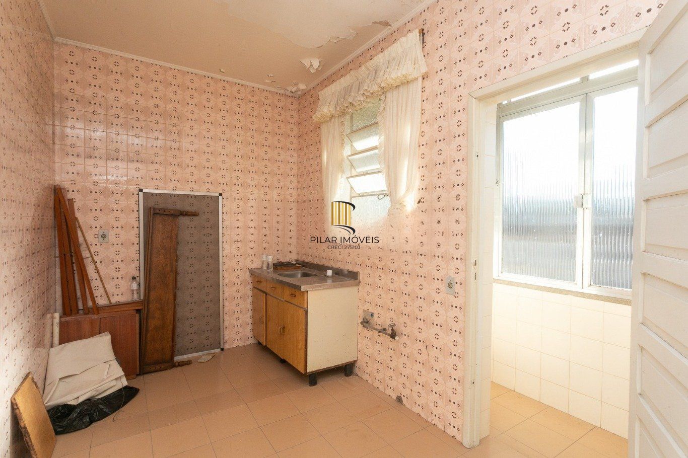 Apartamento de 2 dormitórios no bairro Jardim Lindóia