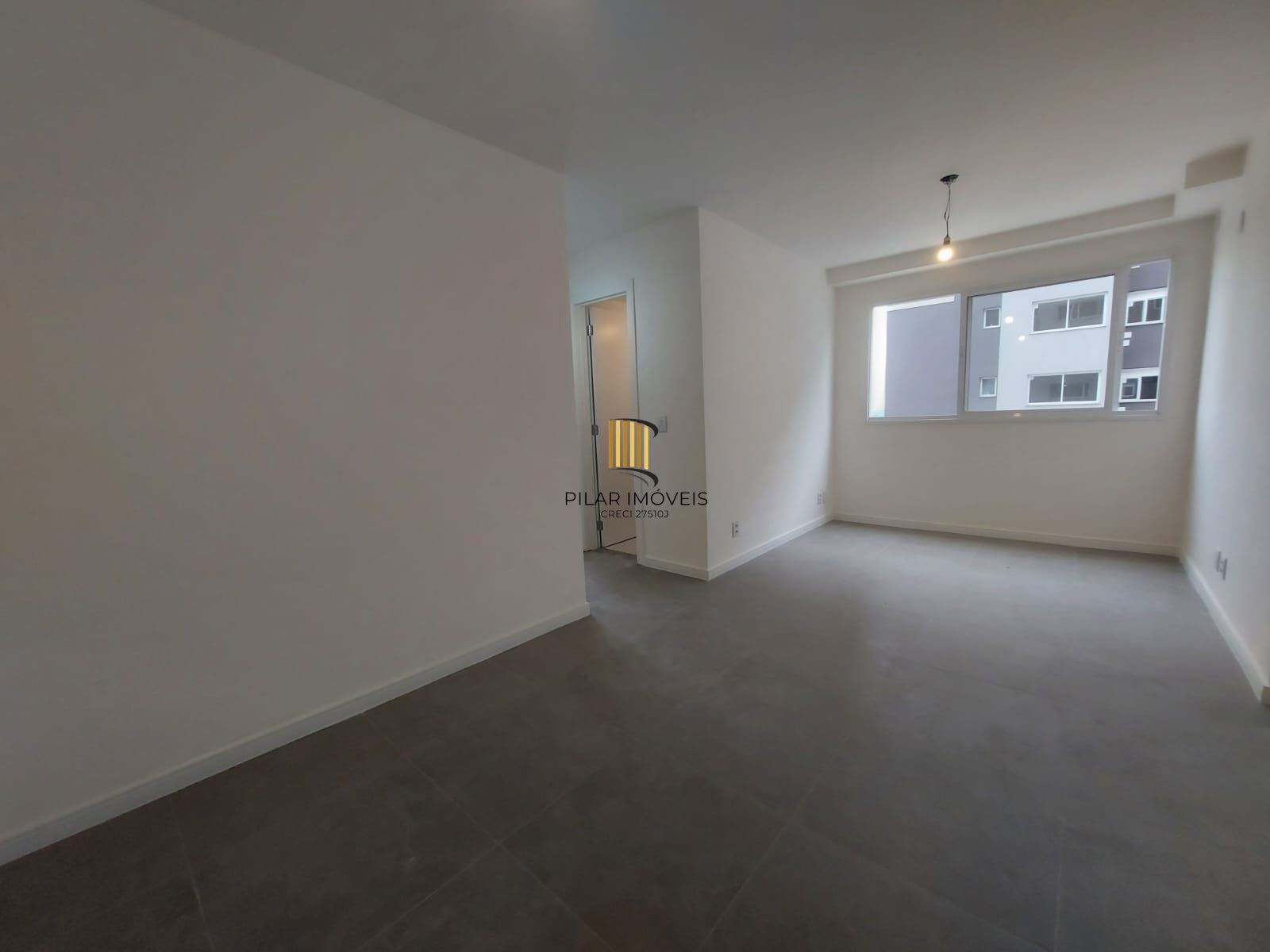 Apartamento de 2 quartos, suíte, elevador e 1vaga no bairro Jardim Sabará