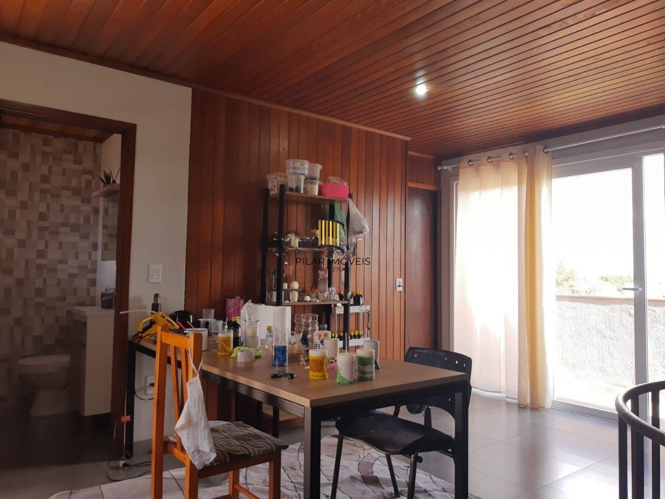 Apartamento Duplex de 2 dormitórios,  1 vaga de garagem em Cachoeirinha.