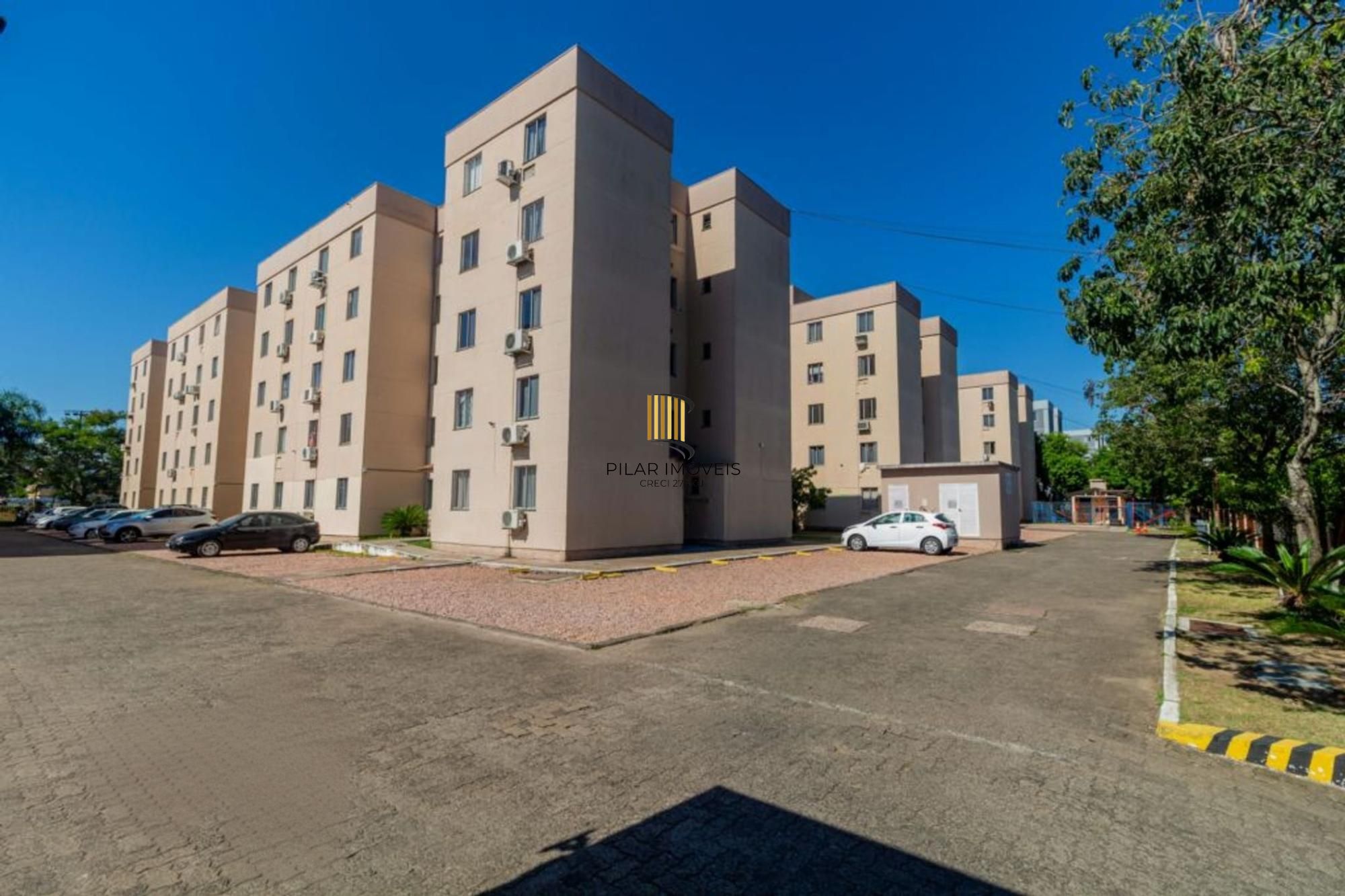 Apartamento com 2 quartos, vaga e salão de festa no bairro Passo das Pedras.