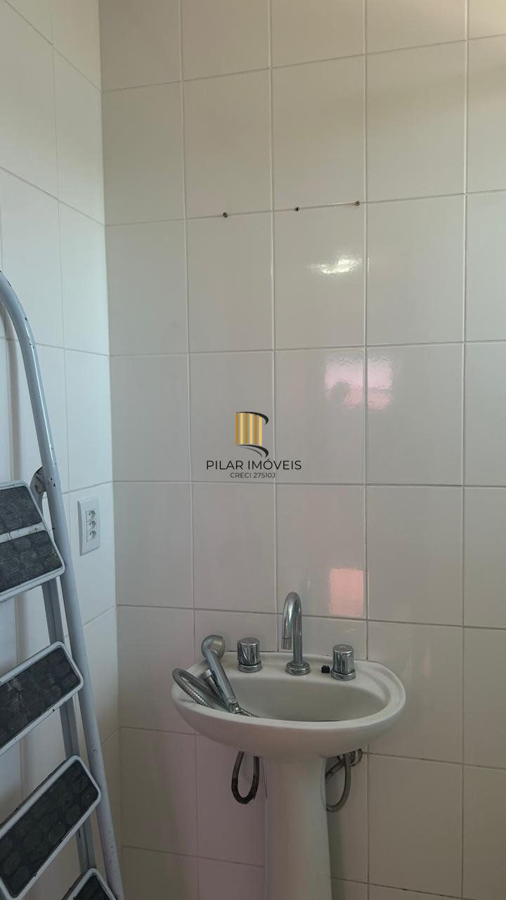 Apartamento de 1 quartos, suíte, elevador, 1 vaga no bairro Azenha