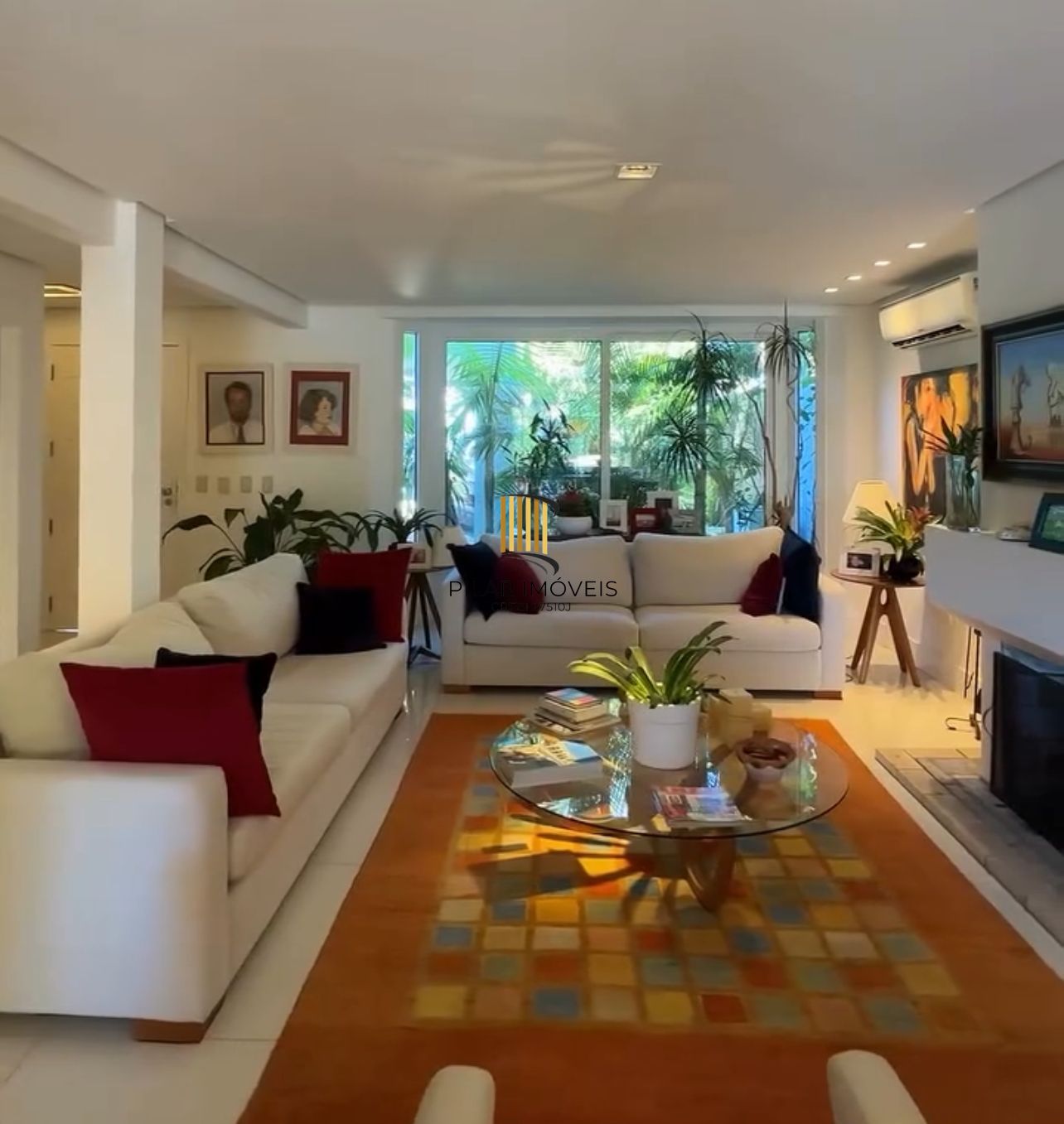 Casa em Condomínio com 3 quartos e 324m² à venda na  Rua João Caetano