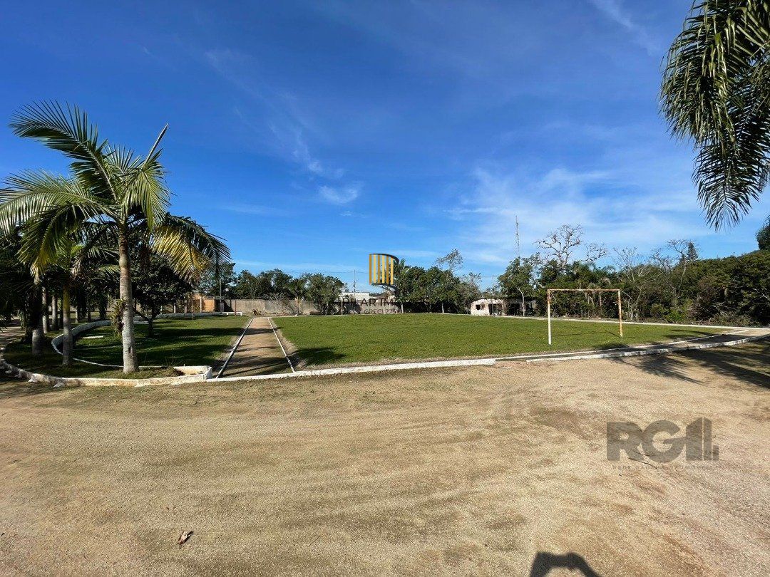 Sitio de 2 hectares no Bairro Lami