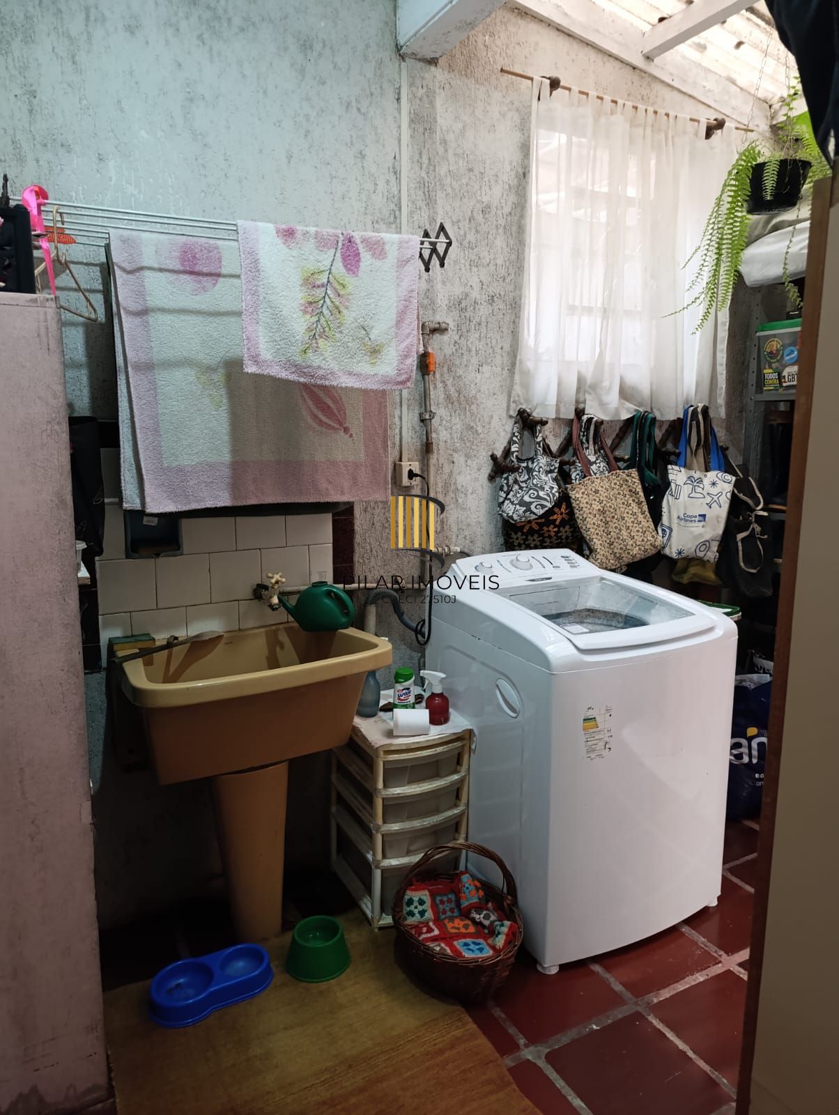Apartamento térreo de 2 dormitórios no bairro Moinhos de Vento