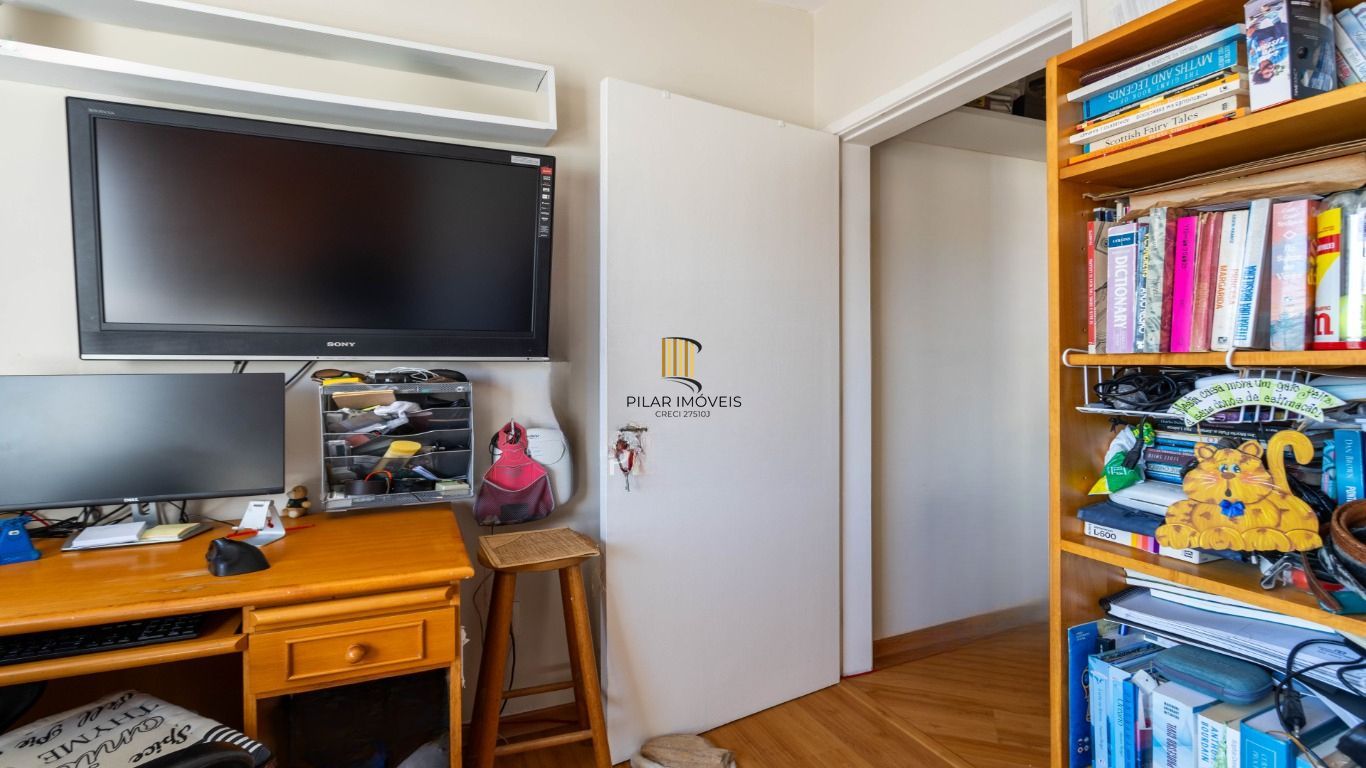 Apartamento com 2 dormitórios e 1 vaga de garagem no Bairro Santana