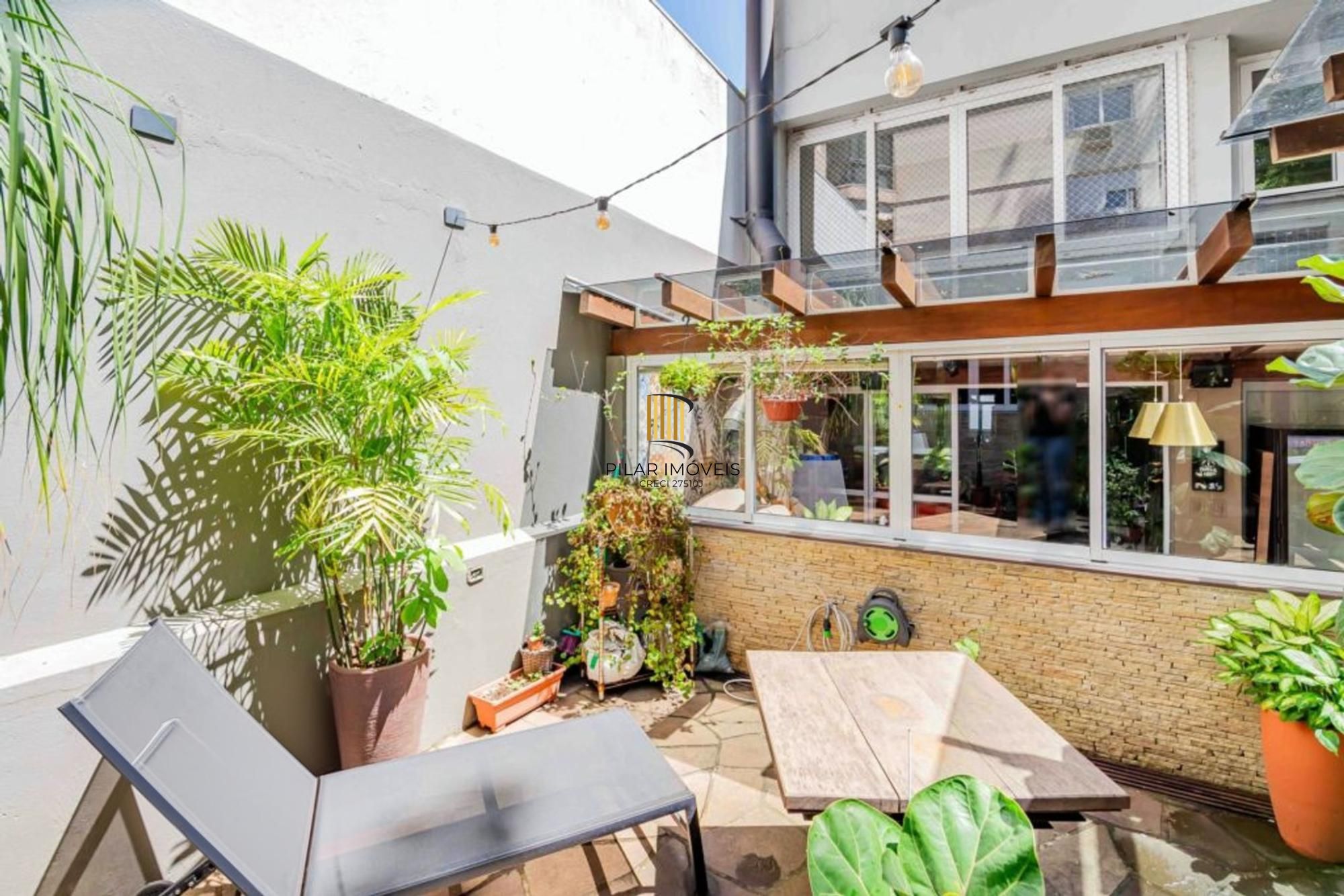 Apartamento garden com 2 quartos e 110m² à venda em Mont'serrat,