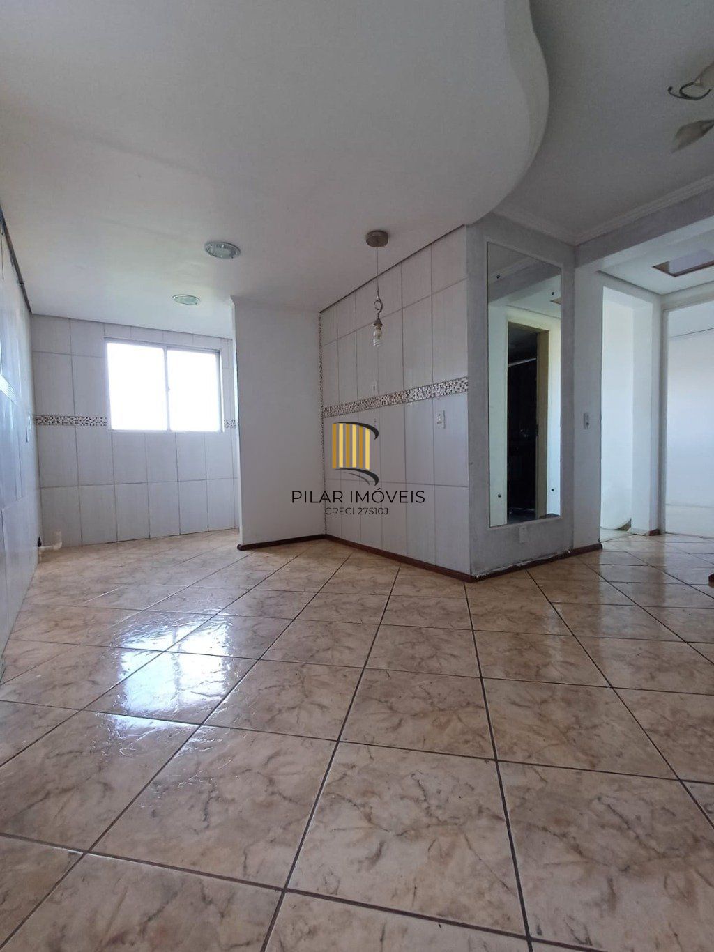 Apartamento de 2 dormitórios e 1 vaga de garagem em Canoas.