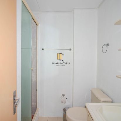 Apartamento 2 dormitórios com Sacada e 1 vaga de garagem na Rua Sadi Castro.