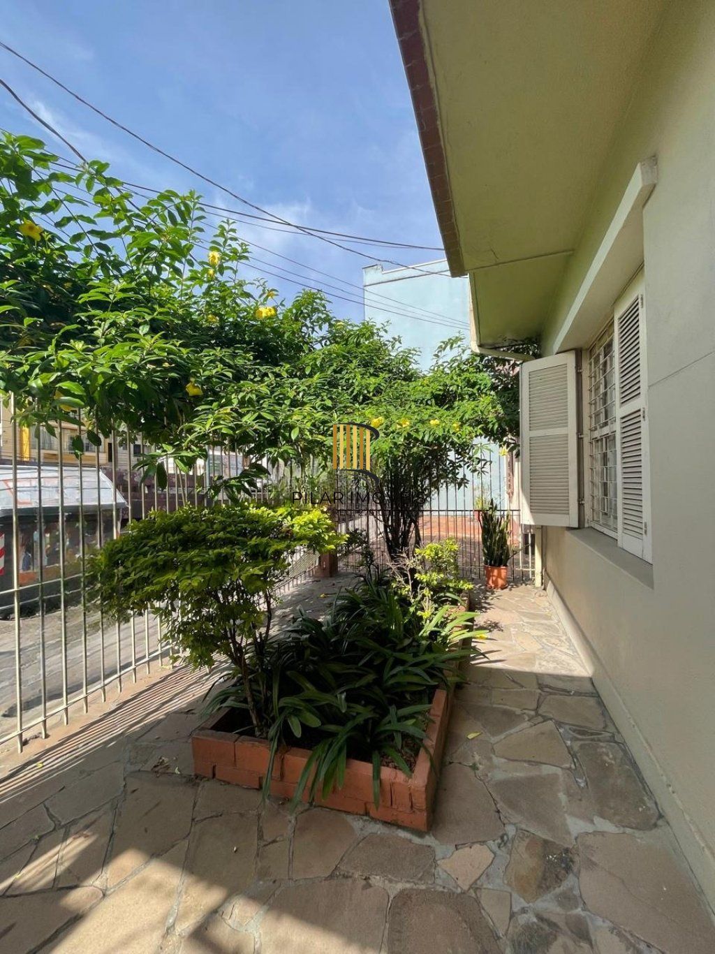 Apartamento com 2 dormitórios no Bairro Santa Cecília