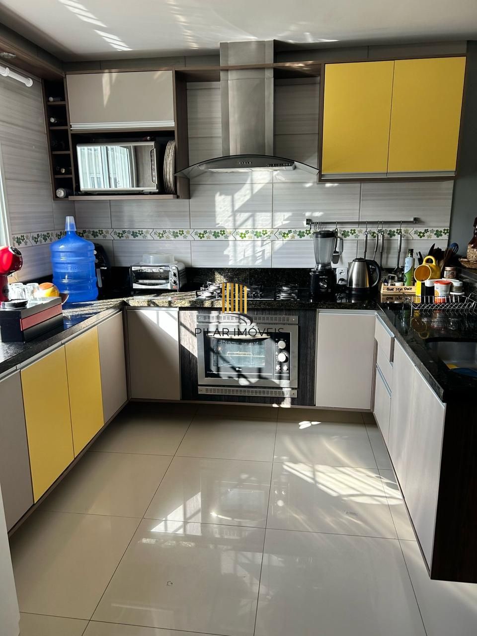 Casa com 3 dormitórios em Cachoeirinha