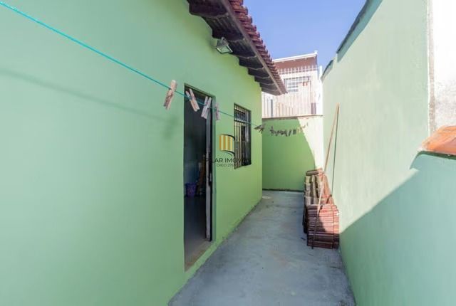 Casa de 2 quartos e 1 vaga de garagem em Cachoeirinha.
