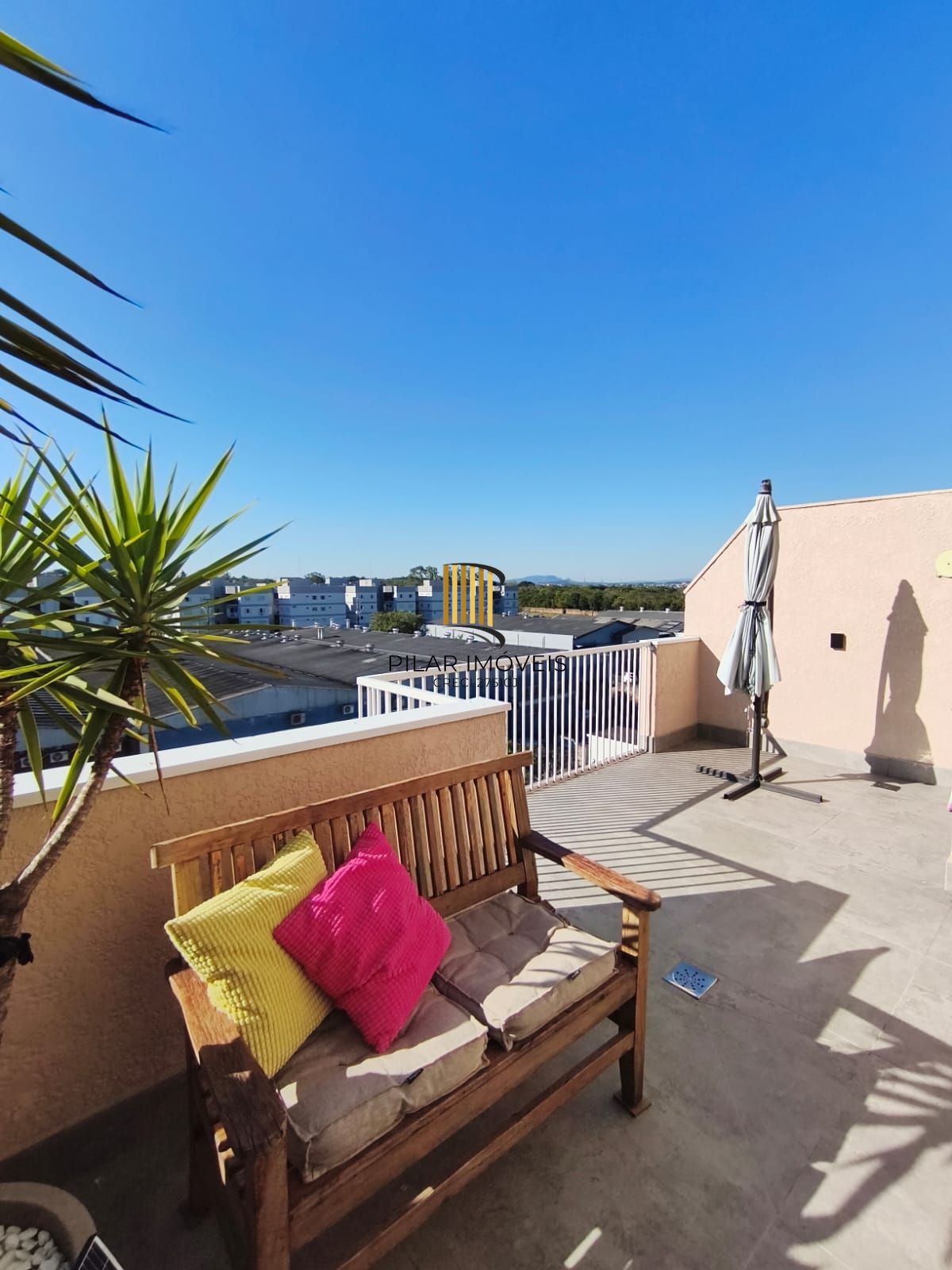 Cobertura duplex 3 dormitórios com terraço e vaga em Cachoeirinha