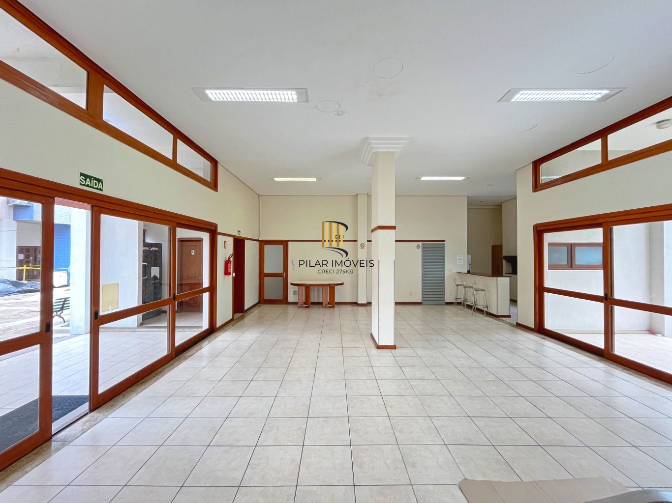Apartamento com 3 Quartos, 1 suite e 1 vaga à Venda no bairro Tristeza.