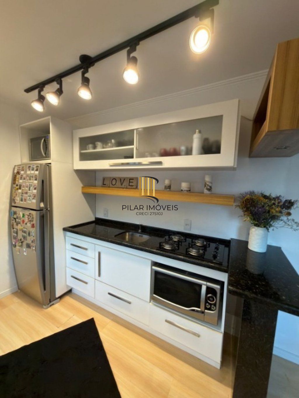 Apartamento 2 quartos mobiliado no Menino Deus