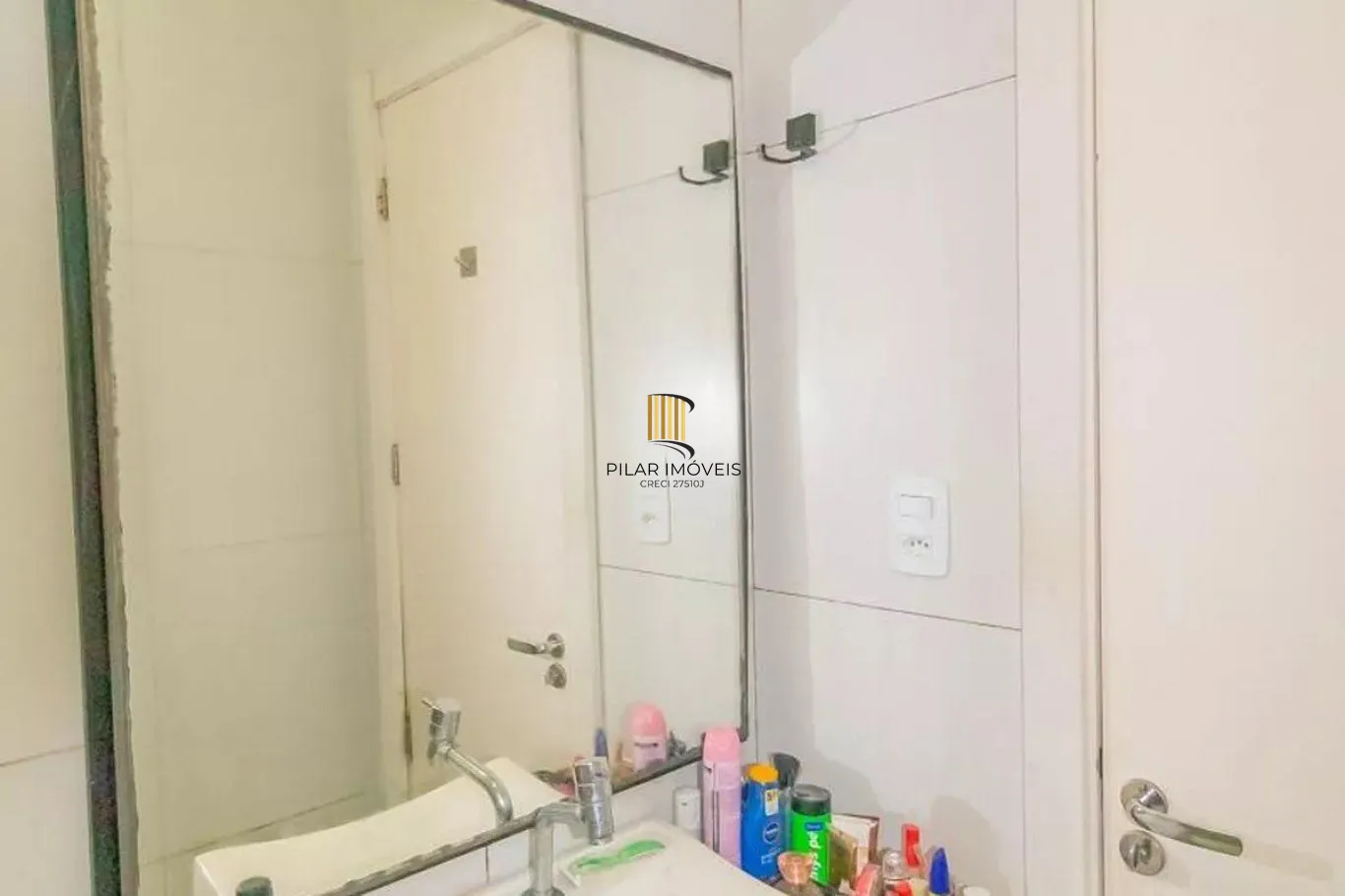 Casa de 3 dormitórios e 3 vagas de garagem em Canoas.