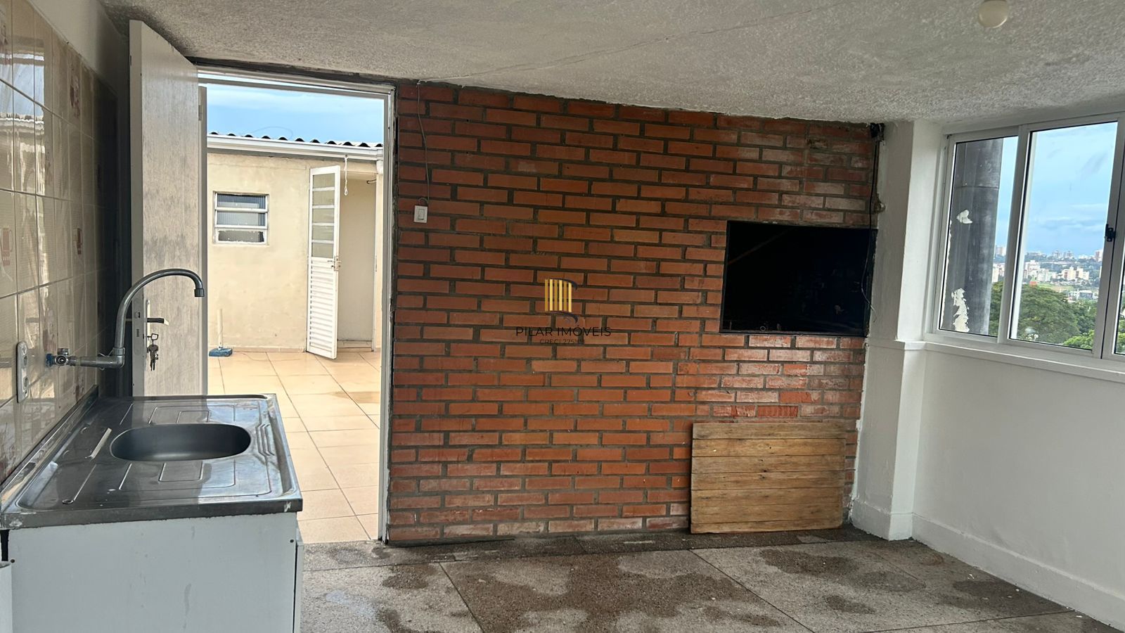 Cobertura com Churrasqueira e Vista no Partenon