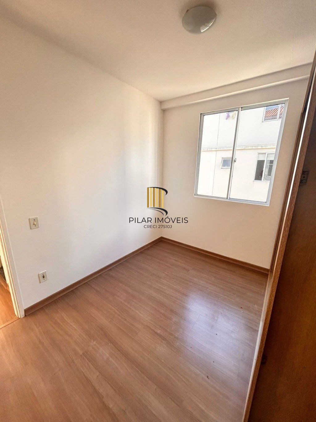 Apartamento com 3 dormitórios e 1 vaga de garagem no bairro Fátima em Canoas