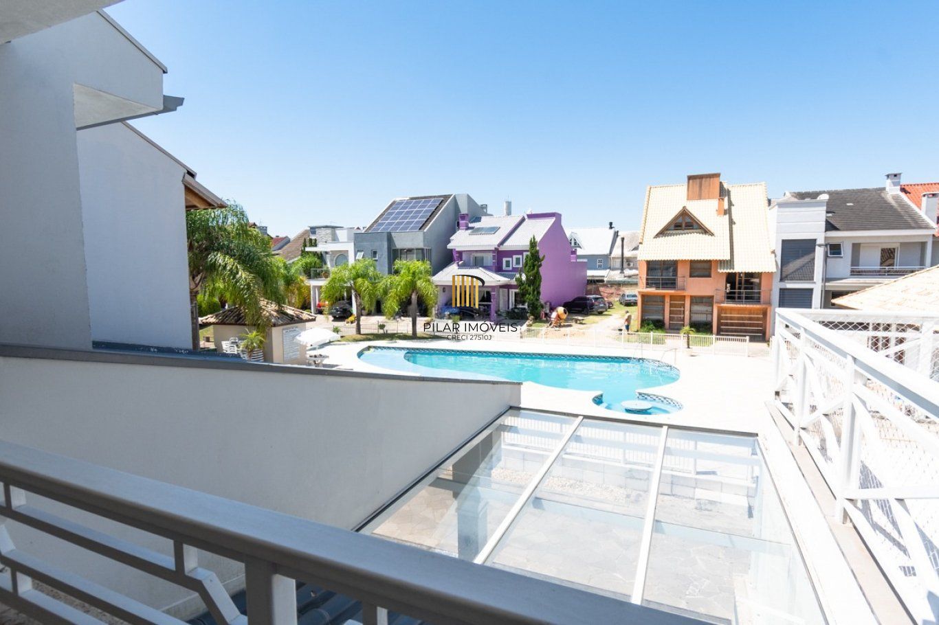 Casa Sobrado 3 dormitórios com suíte, piscina e sótão no Ecoville