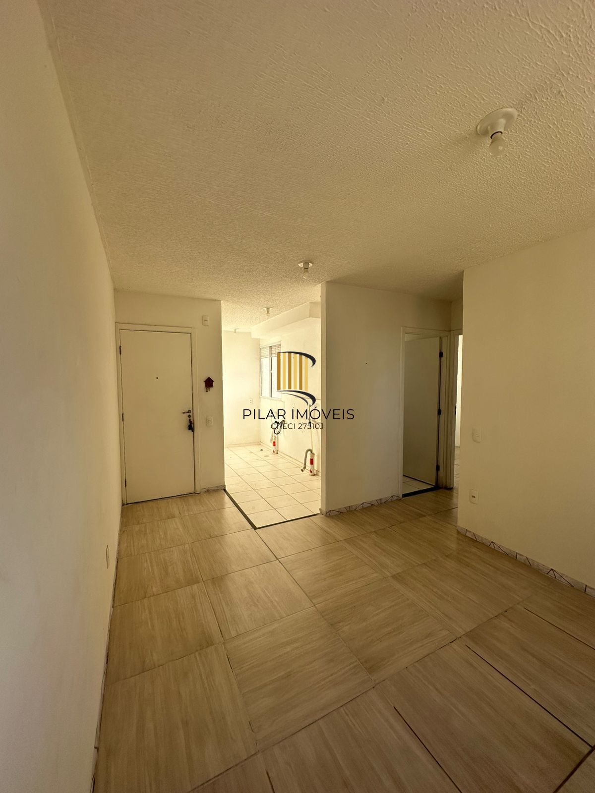 Apartamento 2 dormitórios com 1 vaga Bairro Rubem Berta Porto Alegre