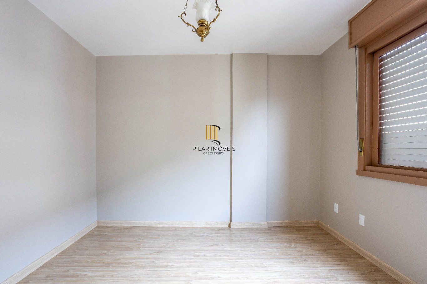 Apartamento de 72 metros privativos com 2 dormitórios no bairro Petrópolis