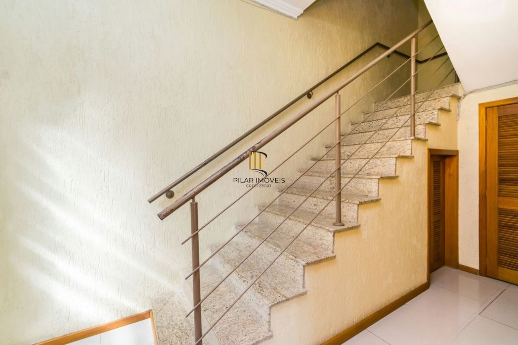 Apartamento com 1 quarto, ensolarado, portaria 24 horas Passo da Areia