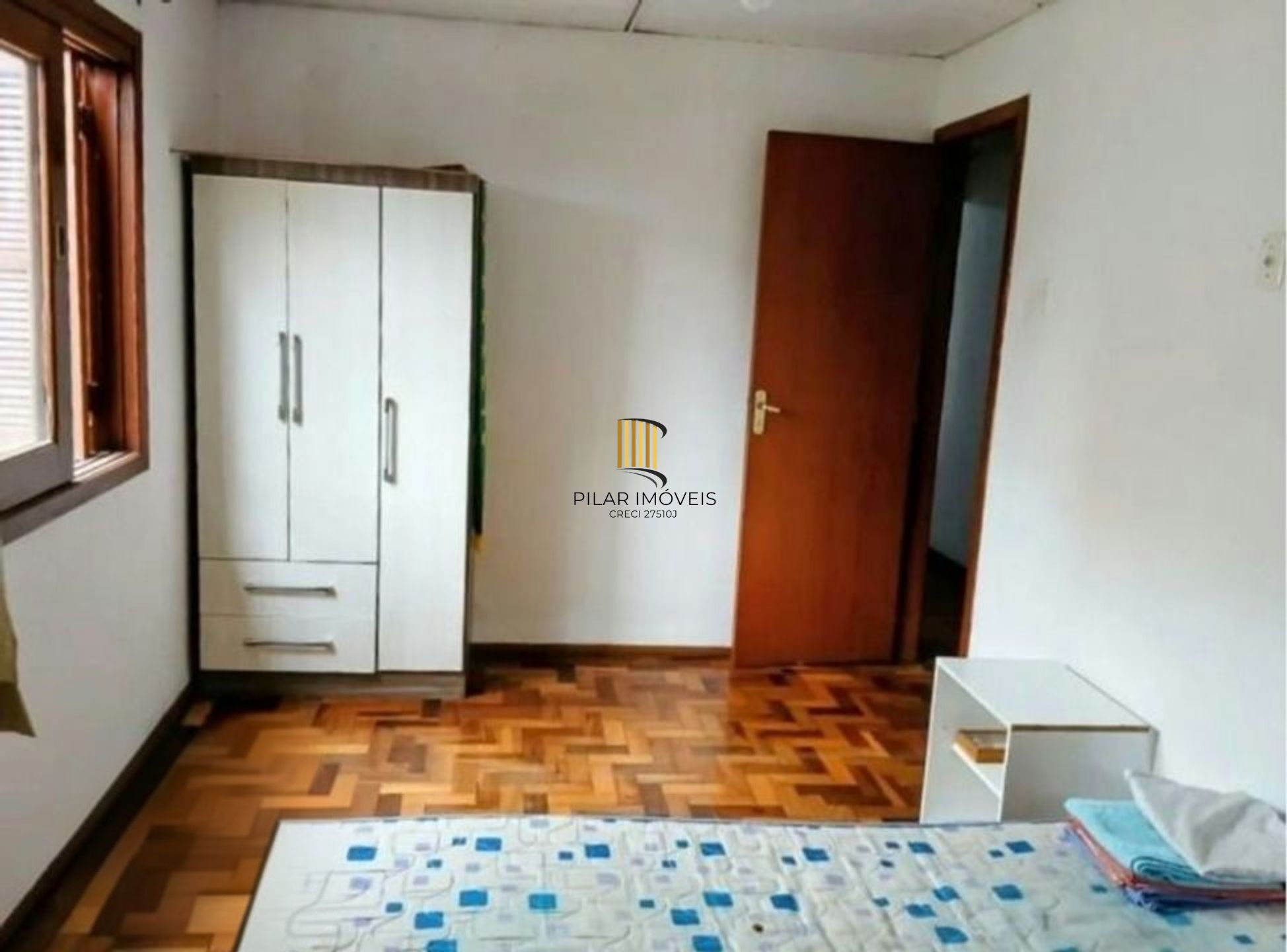 Casa de 4 Dormitórios e 2 vagas de Garagem em Gravataí.